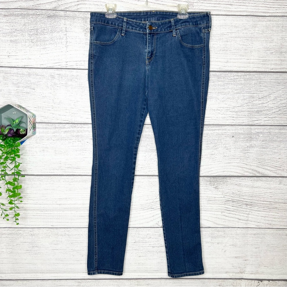 H&M Medium Wash Skinny Low Waist Jeans Size 32